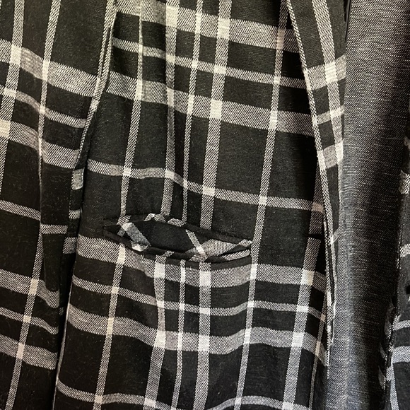 Casual, fun stripy blazer! - Picture 2 of 4